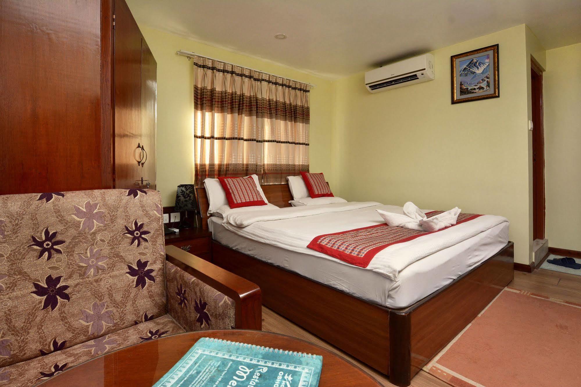 Hotel Osho Home Катманду Екстериор снимка